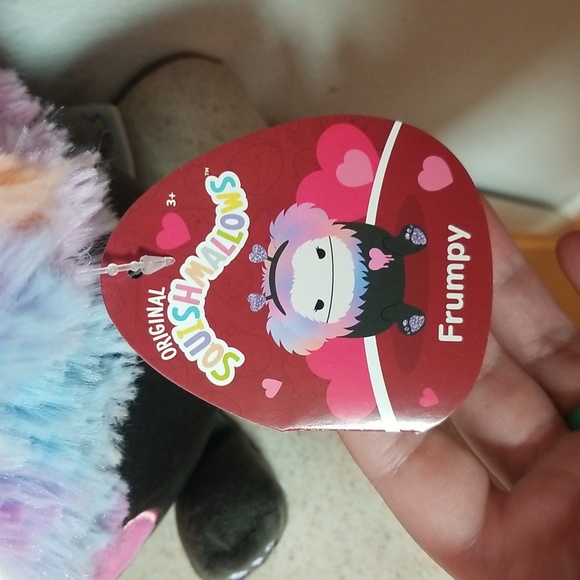 Squishmallows Frumpy the Bigfoot 8" - Picture 3 of 6